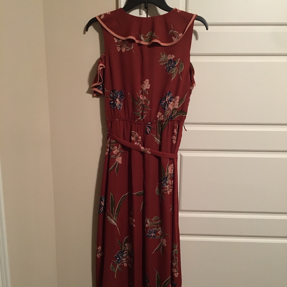 Dress - Picture 2 of 3